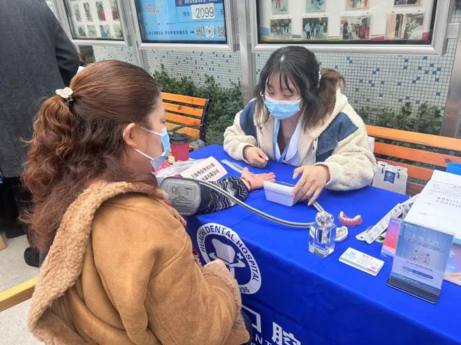 “一站式” 服务走进养老院，温暖银发族的幸福时光