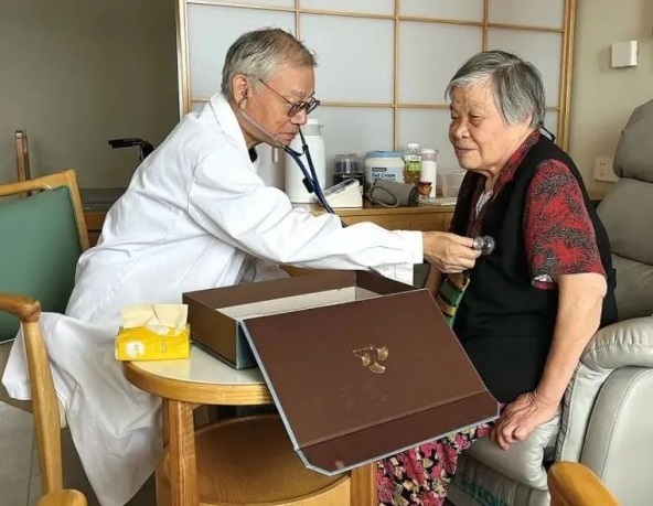 上海养老院短托服务走红，新模式如何影响养老格局？